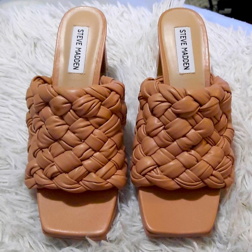 Steve Madden Shoes (EUC) look brand new